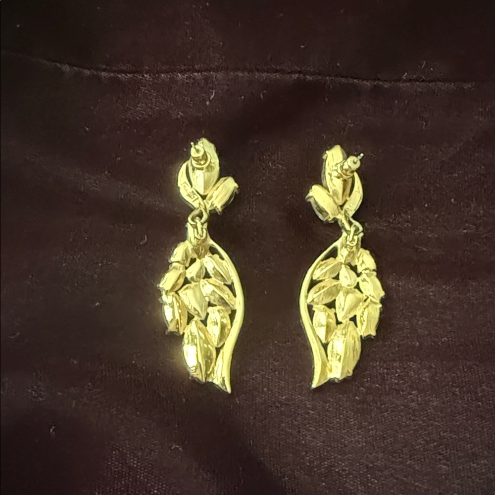 Elegant Blue and Gold Earrings - Picture 2 of 2